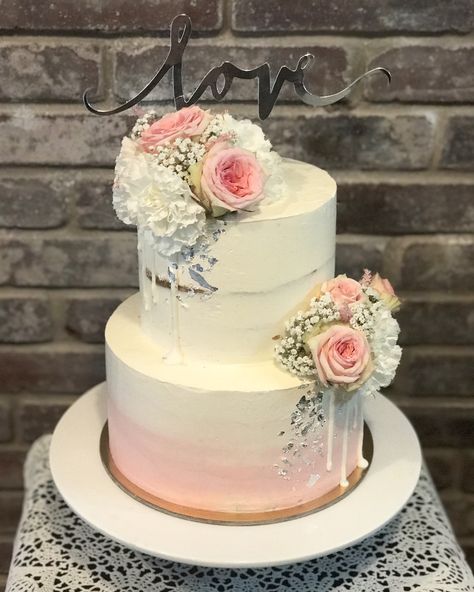 Pink ombre wedding cake with fresh blooms 2 Tier Engagement Cake Ideas, Simple Tiered Cake Birthday, Kek Kahwin 2 Tingkat, Pink Anniversary Cake, 2 Tier Cake Ideas, Simple Wedding Cake 2 Tier, Pink Ombre Wedding Cake, Ombre Wedding Cake, 25th Wedding Anniversary Cakes