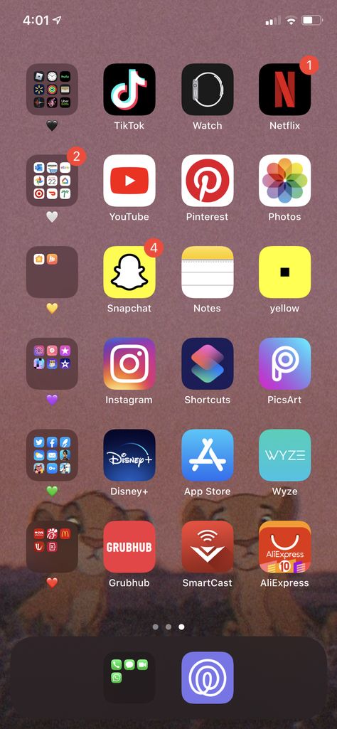 This is a way to organize your app layout in a aesthetic and fun way #applayout #aesthetic #fun How To Organize Your Home Screen, Phone Apps Organize, Cute Ways To Organize Your Phone Apps, Ways To Organize Your Phone Apps, Iphone Apps Organize, Organizing Phone Apps Aesthetic, Fun Apps To Download, App Organization, Organize Apps On Iphone