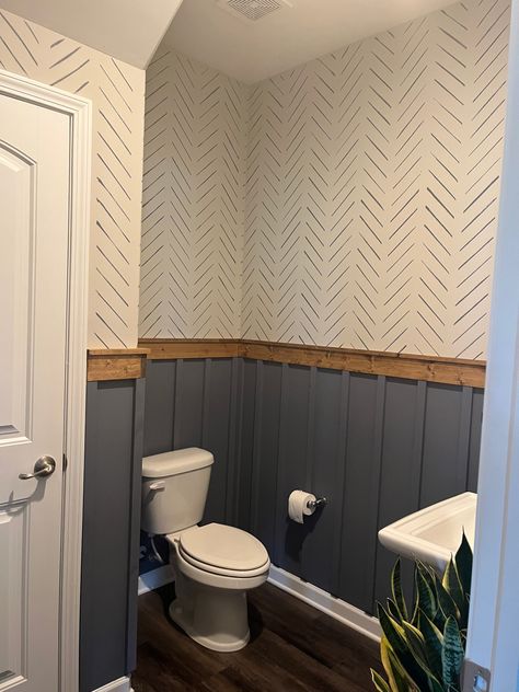 Bathroom Color Wall Ideas, Half Panel Bathroom Walls, All Bathroom Ideas, Half Bath Cottage Core, Farmhouse Style Half Bath, Diy Cheap Home Renovations, Bathroom Remodel Wall Ideas, Turning Half Bath Into Full Bath, Bathroom Painted Wainscoting