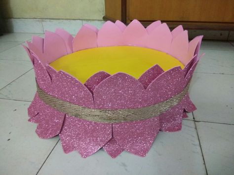 Lotus flower for varamahalakshmi pooja Pooja Altar, Lotus Craft, Ganpati Mandap, Ganpati Backdrop, Varalakshmi Decoration, Flower Wall Decor Diy, Ganesha Decoration, Gauri Decoration, Hari Priya