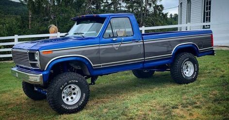 1980 Ford F-150 XLT351W with Holley Sniper EFI 4speed. Full frame off Restored using a 83 2wd 300 inline 6 donor truck. Converted to 4wd , straight axle swapped with 79 Front axle, 8 inch lift, truck took 3 yrs to complete and was completed 2 days before my wedding and revealed there to my... 86 F150, Best Pickup Truck, Car Tech, Custom Lifted Trucks, Dodge Chargers, Trucks Lifted Diesel, Ranger Truck, Ford Ranger Truck, Classic Ford Trucks