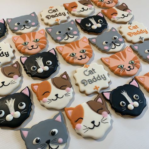 https://flic.kr/p/2kyshYX | Cat Cookies Cat Cutout Cookies, Cat Face Cookies, Cat Sugar Cookies Decorated, Cat Cookies Decorated, Cat Desserts, Cat Sugar Cookies, Yoda Cookies, Painting Cookies, Vet Graduation