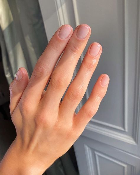 Harriet Westmoreland on Instagram: “Clear and clean using @biosculpturegelgb Bio base gel and Gloss top coat....I love a smooth shiny, clear mani! Prepped with best…” Clear Clean Nails, Clear Manicure Natural, Clear Gel Nails Natural Short, Harriet Westmoreland Nails, Castle Aesthetic Outside, Clear Coat Nails, Clear Gel Manicure, Clear Nails Ideas, Clear Manicure