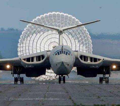 Handley Page Victor, Avro Vulcan, Uss Nimitz, Delta Wing, Airplane Photography, Jet Age, Navy Aircraft, Military Jets, Jet Aircraft