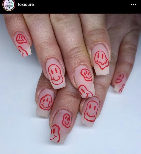 Heart Face Nails, Face Nails, Nail Glam, Nails Collection, Les Nails, Retro Nails, Heart Face, Peinados Fáciles Para Cabello Corto, Minimalist Nails