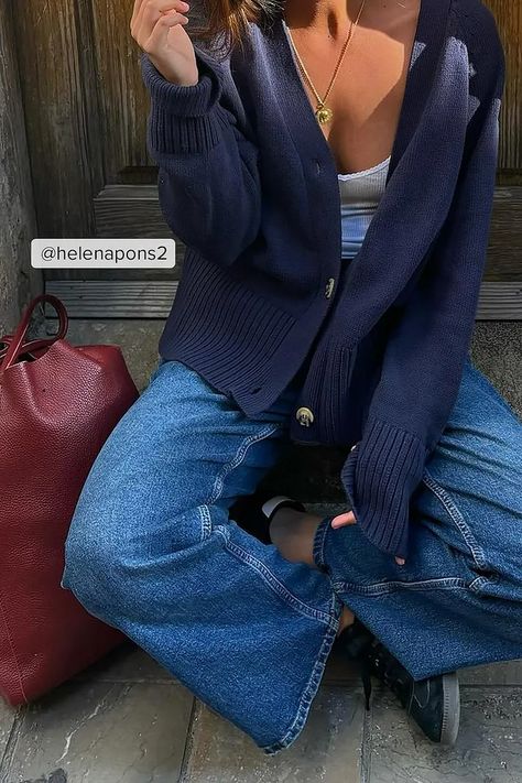 Pre-spring news | NA-KD Blue Cardigan Outfit, Oversized Knitted Cardigan, Estilo Grunge, Casual Chique, Uni Outfits, Autumn Fits, Ribbed Dress, Stil Inspiration, Cardigan Outfits