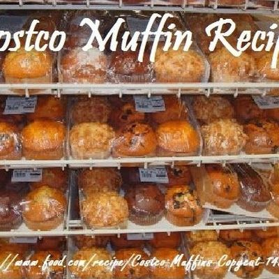 Costco Muffins - Copycat @keyingredient #cake #muffins #chocolate Costco Muffin Recipe, Costco Muffins, Coffee Cake Muffins, Nutella Brownies, Grandma's Kitchen, Baking Bread Recipes, Oreo Brownies, Lemon Cake Mixes, Breakfast Bites