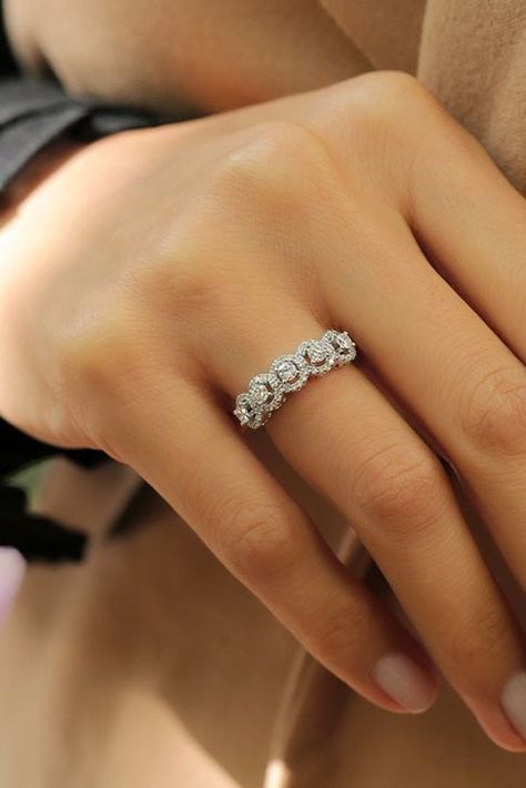 Diamond Ring Designs For Engagement, Bridal Rings Gold, Pretty Diamond Rings, Beautiful Rings For Women, Diamond Band Rings Women, Women’s Rings, Engagement Rings For Bride, Diamond Ring Bands, Ring Designs Engagement