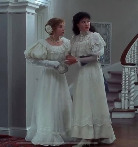 Anne And Diana, Anne Shirley, Anne Of Green, Movie Costumes, Anne Of Green Gables, Edwardian Era, Edwardian Fashion, High Society, Green Gables