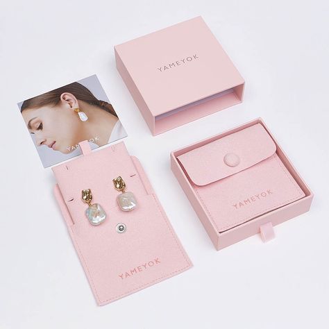 Creative Packaging For Jewelry, Jewlrey Packages Ideas, Jewelry Branding Design Packaging Ideas, Package Design Jewelry, Jewelry Brand Logo Ideas, Earring Packaging Ideas Boxes, Jewelry Brand Packaging, Jewelry Business Packaging, Jewellery Packaging Ideas