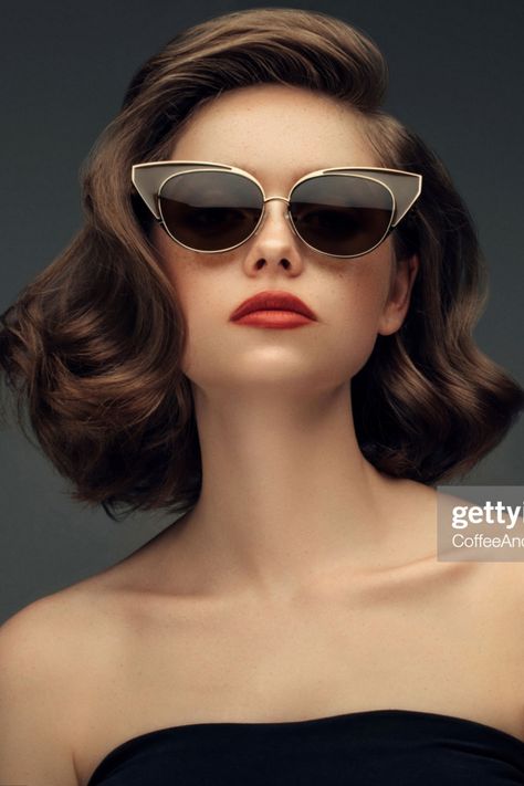 50s Glamour, Corte Bob, Really Long Hair, 1 Aesthetic, Color Powder, Volume Hair, Shoulder Length Hair, Young And Beautiful, Cool Haircuts