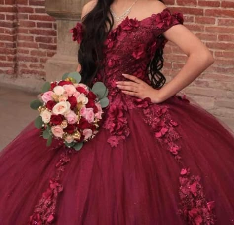 Crimson Quinceanera Dresses, Marron Quince Dress, Wine Red Quince Dress, Quinceanera Dresses Dark Red, Maroon Quinceanera Theme, Maroon Quince Dresses, Dark Red Quince, Burgundy Quince Dress, Wine Red Quinceanera Dresses