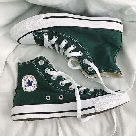 dark green converse Boty Converse, Mode Converse, Обувь Air Jordan, Boty Nike, Skor Sneakers, Trendy Shoes Sneakers, Dr Shoes, Green Converse, Nike Tennis