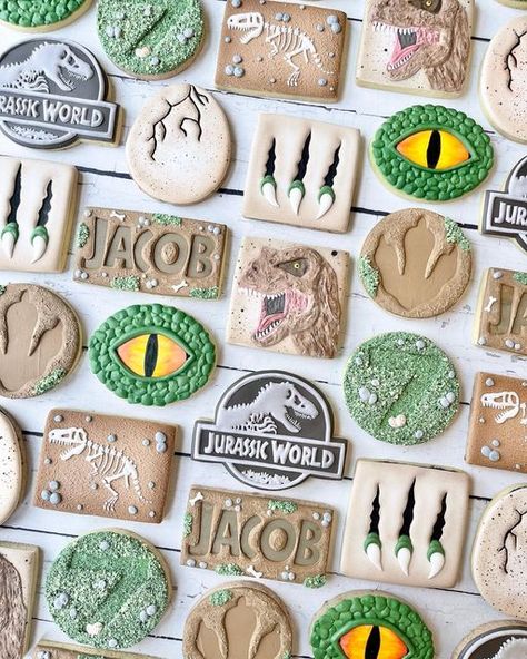 Jurrasic World Cookies, Dinosaur Egg Cookies Decorated, Jurassic World Cookies Decorated, Godzilla Cookies Decorated, Dino Birthday Cookies, Dinosaur Egg Cookies, Jurassic Park Cookies Decorated, Dinosaur Sugar Cookies Royal Icing, Dinosaur Decorated Cookies