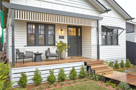 The Block 2020 Front Yards: Divine to Disaster - TLC Interiors White Weatherboard House, Weatherboard Exterior, Hamptons House Exterior, Neutral Interior Design, Weatherboard House, White Exterior Houses, Brick Steps, Hamptons House, Front Porch Decorating