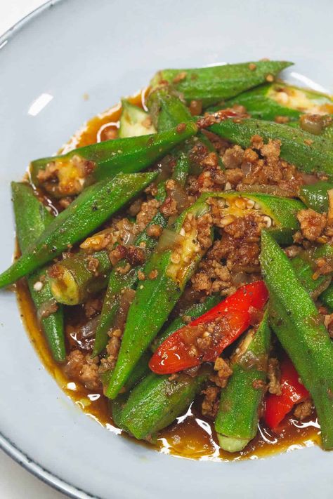 Filipino Okra Recipes, Okra Filipino Recipes, Okra Stir Fry, Filipino Vegetables Recipe, Asian Okra Recipes, Shrimp And Okra Recipes, Philippino Food Recipes, Okra Recipes Healthy, Ginisang Gulay