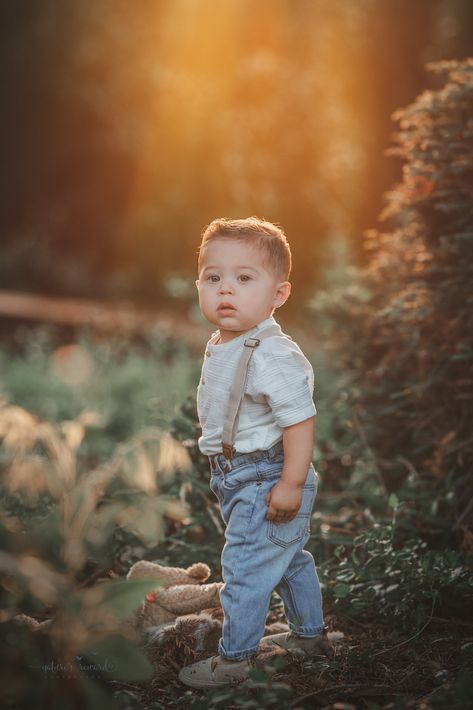 Toddler baby boy in suspenders in a park setting- a portrait by Nature’s Reward Photography. Toddler Boy Photography, Birthday Photoshoot Ideas Boys, Toddler Portraits, Baby Birthday Photoshoot, Toddler Pictures, Boy Photo Shoot, Toddler Photoshoot, Toddler Baby Boy