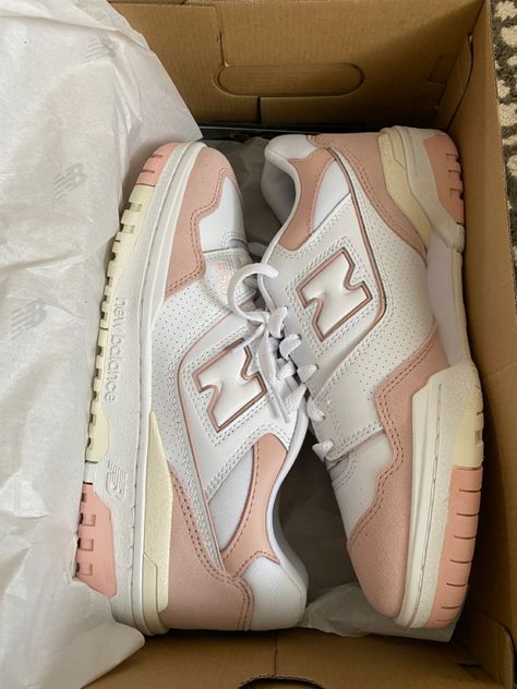 Womens New Balance 550, Nb 550, Womens New Balance, Sneakers Street, Trendy Shoes Sneakers, Pretty Shoes Sneakers, Fresh Shoes, Shoe Inspo, Girly Shoes