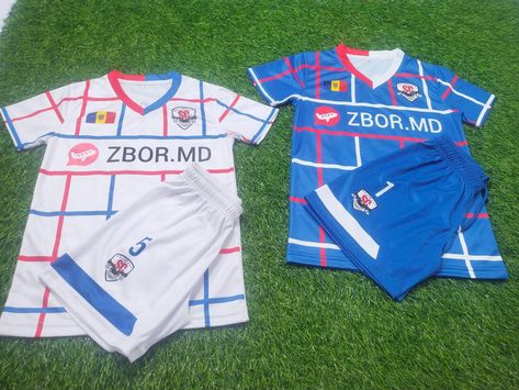 Custom Made Soccer uniform We can adjust any size and any complex design/pattern for free until you like. 1 week turnaround time, Free Graphic Designing. Free numbers, names and team logo. Quantity discounts and no minimums. Buy your custom made uniforms. #uniform #football #footballnews #americanflag #coach #coachthailand #coachusa #football #americanfootball #americanfootballgrind #7v7uniforms #7v7football🏈 #usa🇺🇸 #germany #sportswear #athleticwearforwomen #athletics #chicago #baltimore #s... Complex Design, Football Uniform, Soccer Uniforms, Graphic Designing, Athletic Wear, American Football, Baltimore, Custom Clothes, Team Logo