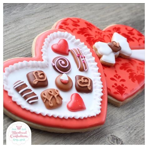 Unique Pastries, Royal Icing Buttercream, Icing Buttercream, Valentine Cookies Decorated, Icing Transfers, Valentines Cookies, Flooding Cookies, Valentine Sugar Cookies, Crazy Cookies