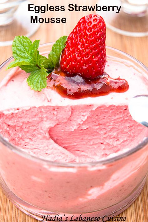 Egg White Mousse, Egg Whites Recipes, Strawberry Whip, Strawberry Mousse Recipe, Strawberry Mousse Cake, Egg White Recipes, Jello Salads, Easy Peasy Recipes, Strawberry Dessert Recipes