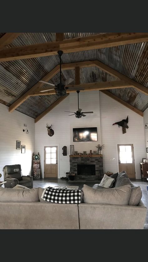 Metal Building Interior Ideas, Barndominium Great Room, Barndominium Homes Interior, Pole Barn House Interior, Bardominum Ideas, Barndominium Living Room, Metal Building Homes With Shop, Metal Building Homes Interior, Barn House Interior