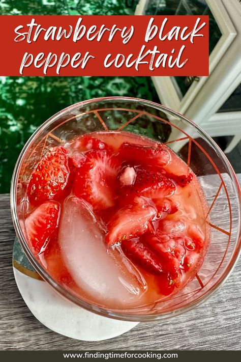 Strawberry Black Pepper Gin Cocktail | This juicy, kicky strawberry black pepper cocktail is the perfect summer drink...a fruity gin cocktail with just a hint of bite from the black pepper simple syrup. Super easy, you'll be making this on repeat! Easy summer cocktails, summer drink recipes, strawberry cocktail, easy drink recipe. #summercocktail #drinkrecipe #strawberries #blackpepper #summerdrink #easycocktail Pepper Cocktail, Basil Simple Syrup, Strawberry Cocktail, Strawberry Gin, Cocktails Summer, Recipes Strawberry, Strawberry Cocktails, Easy Summer Cocktails, Perfect Summer Drink