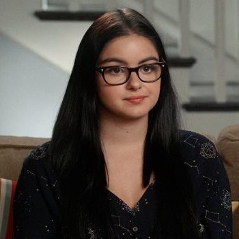 alex dunphy from modern family Clive Bixby, Alex Dunphy, Ariel Winter, I Love Cinema, Insta Icon, Twitter Icon, Badass Women, Modern Family, Iconic Characters