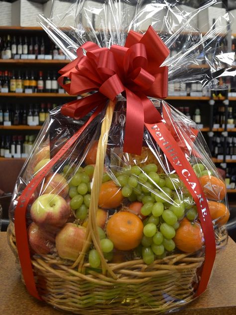 Fruit Baskets from cork&olive Engagement Fruits Packing Ideas, Fruit Packing For Wedding, Fruit Hampers Baskets Gift Ideas, Paath Decor, Fruit Basket Decoration, Fruit Basket Ideas Gift, Fruit Basket Ideas, Edible Gift Baskets, Fruit Basket Diy Gift