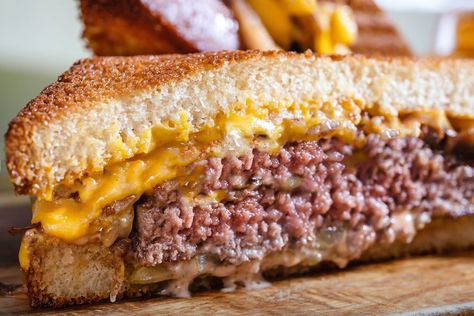 Recreating the Frisco Melt from the Steak and Shake Menu Steak And Shake Frisco Melt, Frisco Sauce Recipe, Frisco Sauce, Frisco Melt, Jalapeno Chips, Steak N Shake, Classic Sandwich, Food Help, Wrap Sandwiches