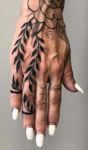 Leaf Tattoo Ideas, Cool Finger Tattoos, Leaf Tattoo, Tattoo Me, Knuckle Tattoos, Hand And Finger Tattoos, Pretty Hand Tattoos, Finger Tattoo Designs, Hand Tats