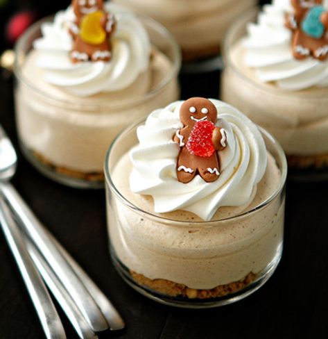 13 Mini Christmas Desserts to Add to Your Wish List | Gingerbread flavor shines in three ways in these creamy, airy no-bake cheesecakes: in the crust, in the gingerbread pudding cream cheese filling, and a miniature gingerbread man on top. A spoonful of pumpkin pie spice further amps up the flavor. Click here for the full dessert recipe. #recipes #recipeideas #realsimple #christmasrecipes #christmaspotluck #christmasfood Individual Christmas Desserts, Mini Christmas Desserts, Easy Christmas Desserts, Christmas Desserts Cakes, Gingerbread Dessert, Christmas Cheesecake, Mini Dessert Recipes, Xmas Desserts, Dessert Oreo