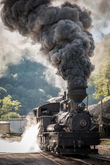 Orient Express Train, Train Spotting, Steam Trains Photography, Western Maryland, Old Steam Train, Steam Engine Trains, Scenic Railroads, Railroad Photography, Train Photography