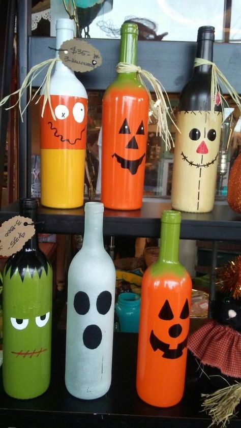 Halloween Wine Bottle Crafts, Fall Wine Bottles, Alcohol Bottle Crafts, Creepy Paintings, Halloween Wine Bottles, Wine Bottle Crafts Christmas, Spooky Diy, Liquor Bottle Crafts, Bottle Designs