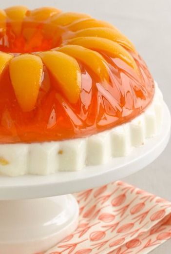 Peaches & Cream | The Jello Mold Mistress of Brooklyn Layered Jello Mold Recipes, Jello Deserts, Peach Jello, Jello With Fruit, Jello Mold Recipes, Jello Dessert Recipes, Jello Cake, Gelatin Recipes, Gelatin Dessert