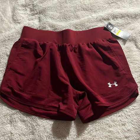 Brand New Red Under Armour Shorts Red Fitness Aesthetic, Red Summer Outfits, Red Gym Shorts, Sport Shorts Women, Under Armour Shorts Women, Gymwear Outfits, Under Armor Shorts, Sports Clothes, Athletic Clothes