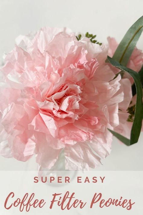 Peony Diy, Coffee Filter Flowers Diy, Coffee Filter Roses, Aesthetic Paper, Paper Flower Centerpieces, Paper Flowers Diy Easy, Coffee Filter Flowers, Coffee Filter Crafts, Gorgeous Centerpieces