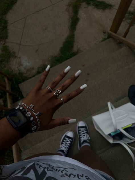 Rings Nails Aesthetic, Short Nails And Rings Aesthetic, Ring On Finger Aesthetic, Nails With Rings On Hand, Acrylic Nails With Rings, Nails And Rings Aesthetic, James Avery Aesthetic, James Avery Rings Aesthetic, Rings Silver Aesthetic