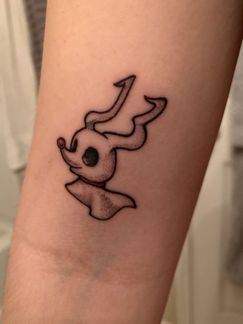 Zero Tattoo, Christmas Friday, Flash Art Tattoos, Tattoo Nightmares, Tim Burton Tattoo, Friday The 13th Tattoo, Nightmare Before Christmas Tattoo, 13 Tattoos, Christmas Tattoo