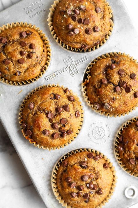 Banana protein muffins are light, fluffy, and so delicious! Ready in 35 minutes and prefect for breakfast, a snack, dessert, or meal prep. Protein Muffins Banana Chocolate Chips, Protein Banana Dessert, Banana Bread Protein Muffins, Dairy Free Protein Muffins, Healthy Muffins Recipes, Protein Banana Muffins, Protein Powder Muffins, Banana Breakfast Muffins, High Protein Muffins