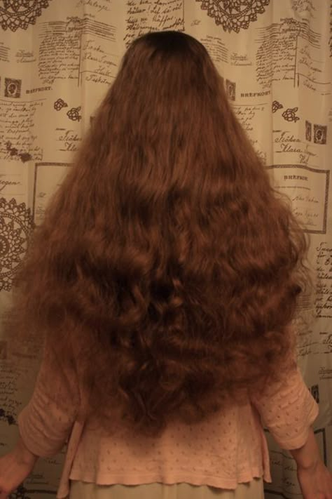 Brushed Out Curls, Fluffy Curls, Curly Hair Brush, Puffy Hair, Poofy Hair, Frizzy Curly Hair, Hair Advice, Fantasy Hair, Short Hair Tutorial