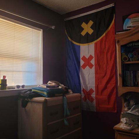 pretty lmanburg flag Lmanberg Aesthetic, L'manburg Aesthetic, L'manburg Flag, Dsmp Bedroom, Lmanburg Aesthetic, Dsmp Lmanburg, Flag Bedroom Ideas, Wilbur Soot Core, Dsmp Room