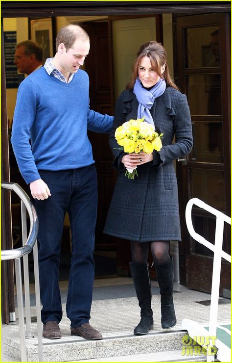 Prince William & the now pregnant Duchess Kate Kate Middleton Pregnant, Duchesse Kate, Herzogin Von Cambridge, Prince William Et Kate, Princesse Kate Middleton, Looks Kate Middleton, Prins William, Principe William, Prinz William