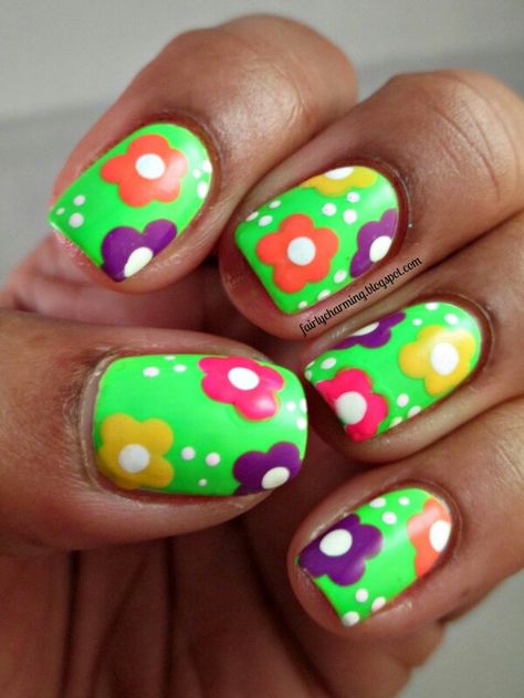 Flower power Cute Nail Colors, Fingernail Designs, Hippie Nails, Neon Flowers, Family Emergency, Crazy Nails, Nail Art Kit, Great Nails, Toe Nail Designs