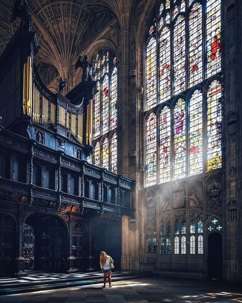 Large Fan, King's College, Coven, 16th Century, Stained Glass Windows, How Beautiful, Architecture Art, Glass Window, Worlds Largest