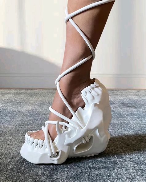 Ghoulieeesssss what do we think? 🤔 Created by the talented @juanita.care_ 💀 #gothgirl #gothstyle #gothfashion #altstyle #skullshoes Bone Heels, Goth Heels, 3d Printing Fashion, White Goth, Futuristic Shoes, Skull Shoes, Art Outfits, Runway Shoes, Heels White