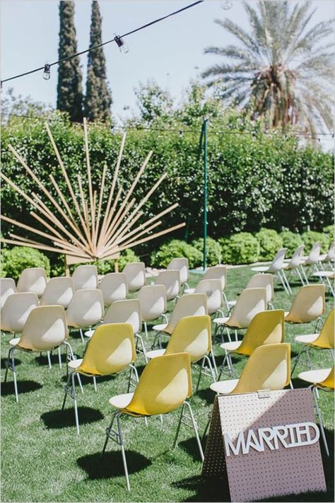 Modern Wedding Details, Mid Century Modern Palm Springs, Mid Century Modern Wedding, Fonts Wedding, Wedding Ceremony Ideas, Modern Wedding Decor, Wedding Altars, Palm Springs Wedding, Ideas Vintage