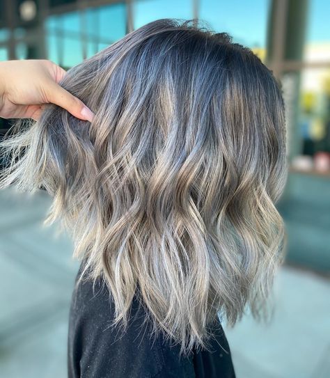 Gray Balayage with Metallic Finish Highlights For Gray Hair, Gray Highlights Brown Hair, Brown Hair With Silver Highlights, Gray Highlights, Platinum Hair Color, Gray Balayage, Grey Blonde Hair, Short Hair Highlights, Grey Hair Transformation