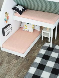 modern dollhouse mak | U Create on Pinterest | Bloglovin’ Dollhouse Modern, Barbie House Furniture, Diy Barbie House, Modern Dollhouse Furniture, Modern Rooms, Dollhouse Bed, Doll Furniture Diy, Diy Barbie Furniture, Doll House Plans