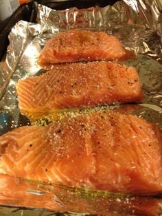 Katie Wanders : Pioneer woman's recipe for perfect salmon Perfect Salmon, Salmon Recipes Baked, Healthy Salmon, Pioneer Woman Recipes, Salmon Recipe, Salmon Fillets, Baked Salmon, Fish Dishes, Seafood Dishes